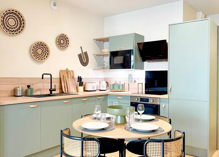 Break Chic Cosy Wifi Hyper Centre شقة *